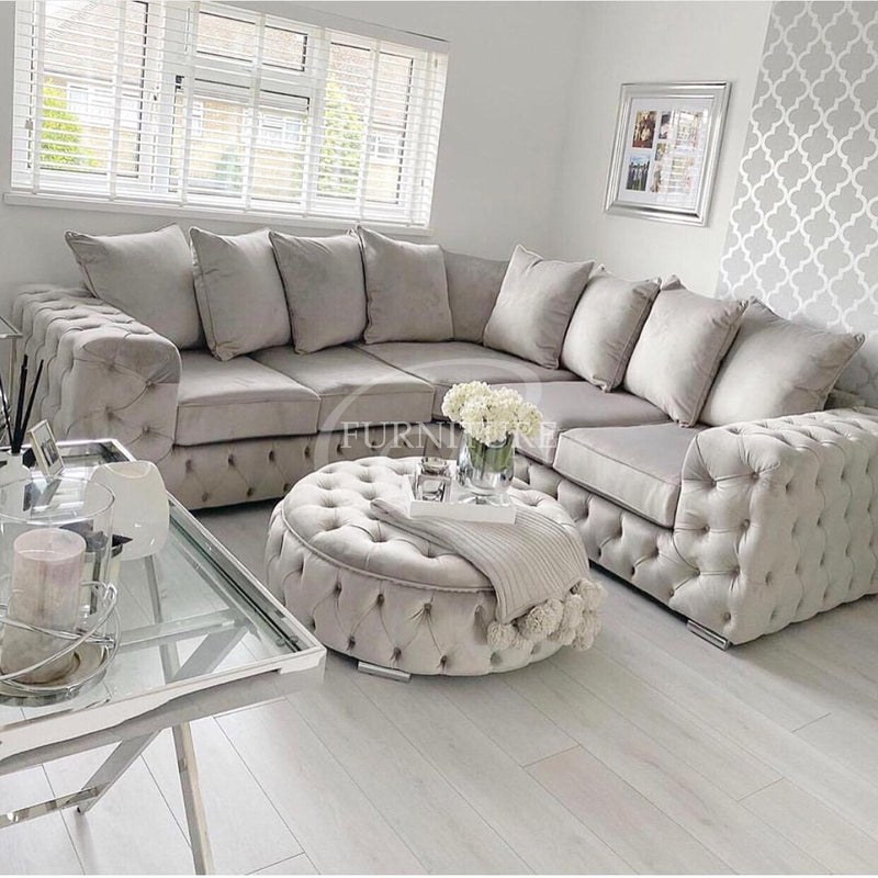 Ashton chesterfield best sale sofa