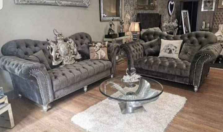 Elegance Chesterfield Italian 3+2 Sofas Set